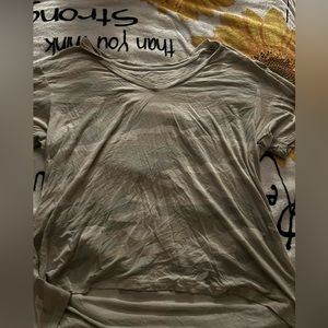 (picture is bad) camo american eagle loose soft top size medium. runs big